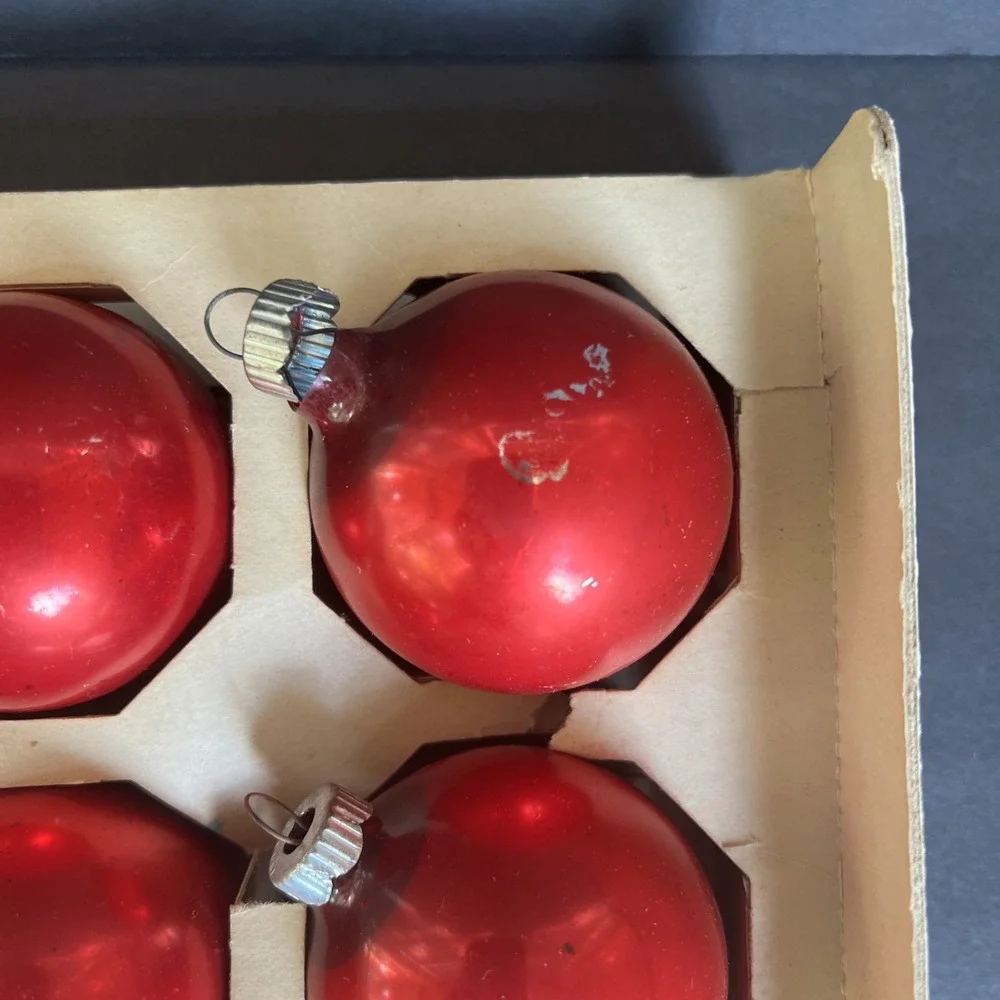 Vintage Shiny Brite Set Of 9 Glass Ornaments Red 2 1/4